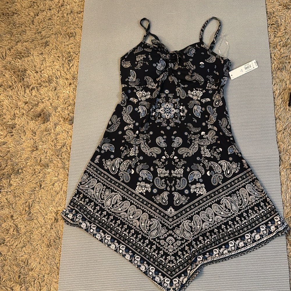 Black and White Paisley Romper - Picture 2 of 2